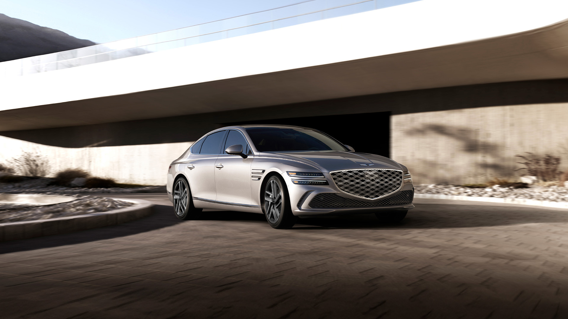   Side view of savile silver G80 Advanced