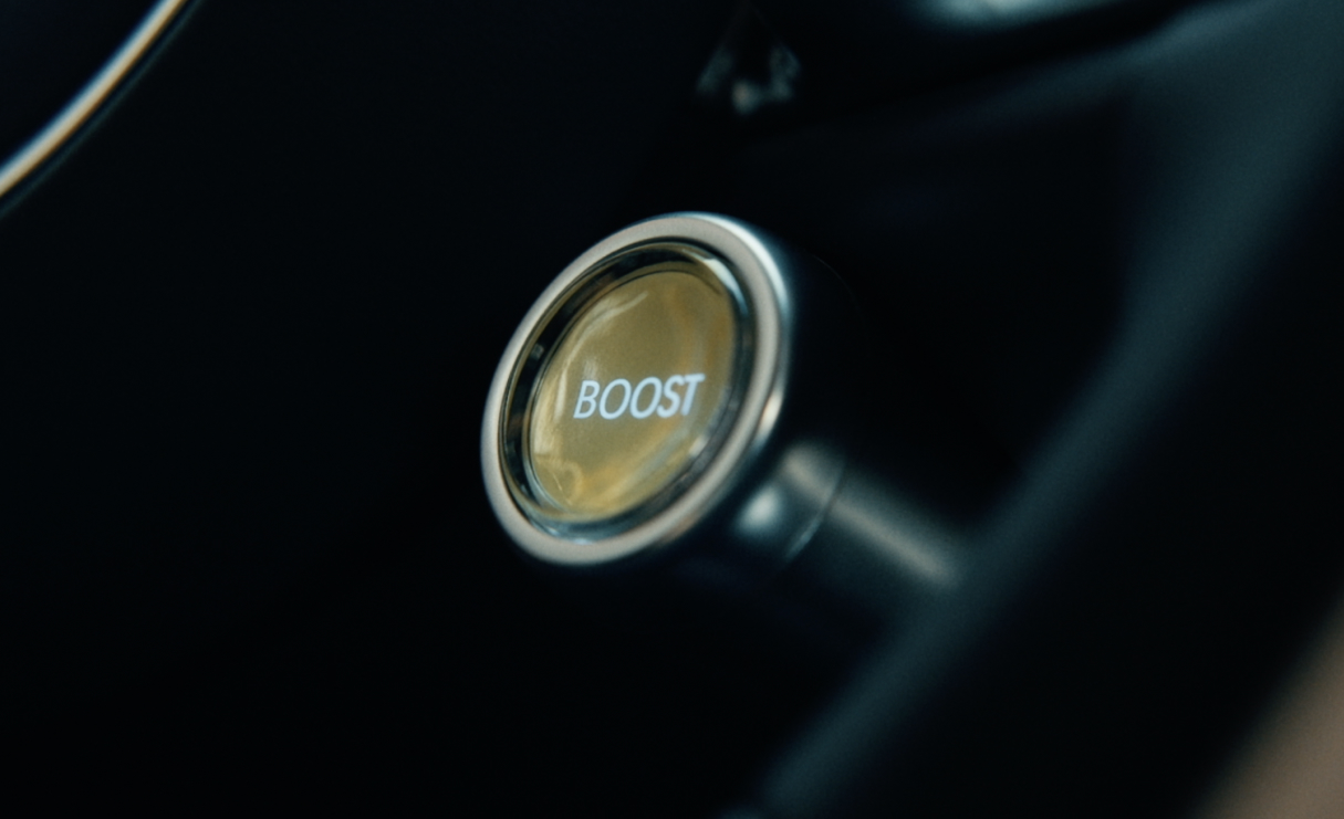 Gros plan sur le bouton du mode Boost.