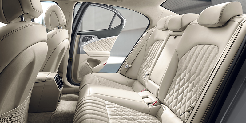 genesis-g70-technology-overview-technology-large.jpg