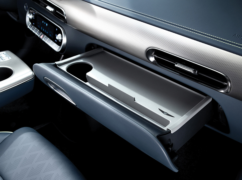 The Glove Box Table of the GV60 Genesis car model