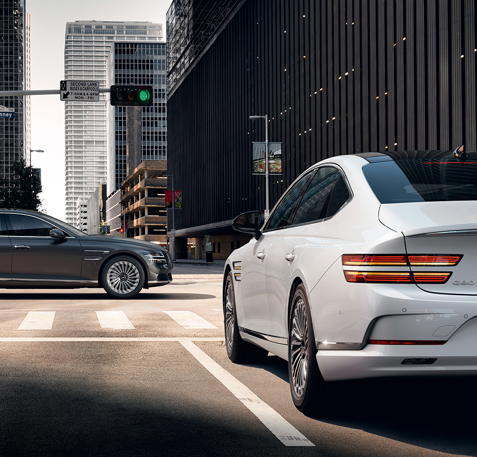 genesis-kr-safety-electrified-g80-fca-desktop-940x900-ko.jpg