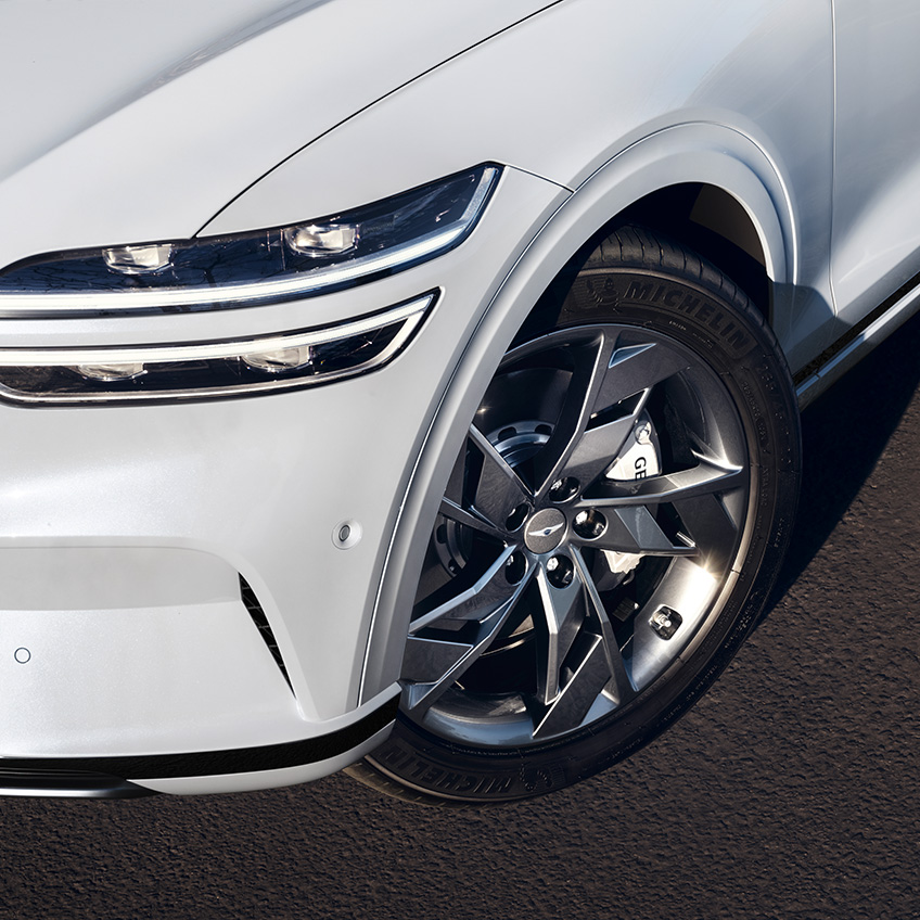 Electrified GV70 wheel
