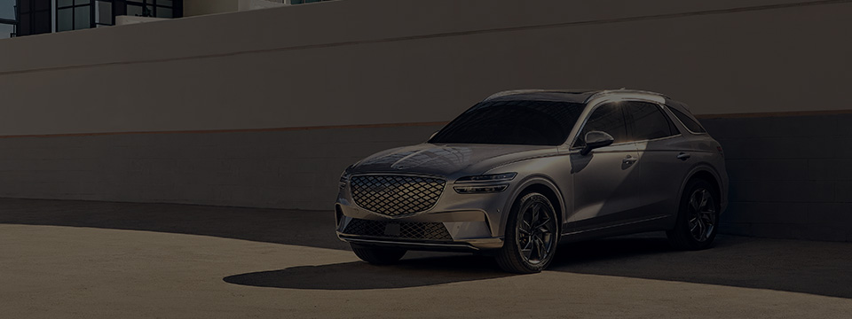 Genesis Electrified GV70 driving image