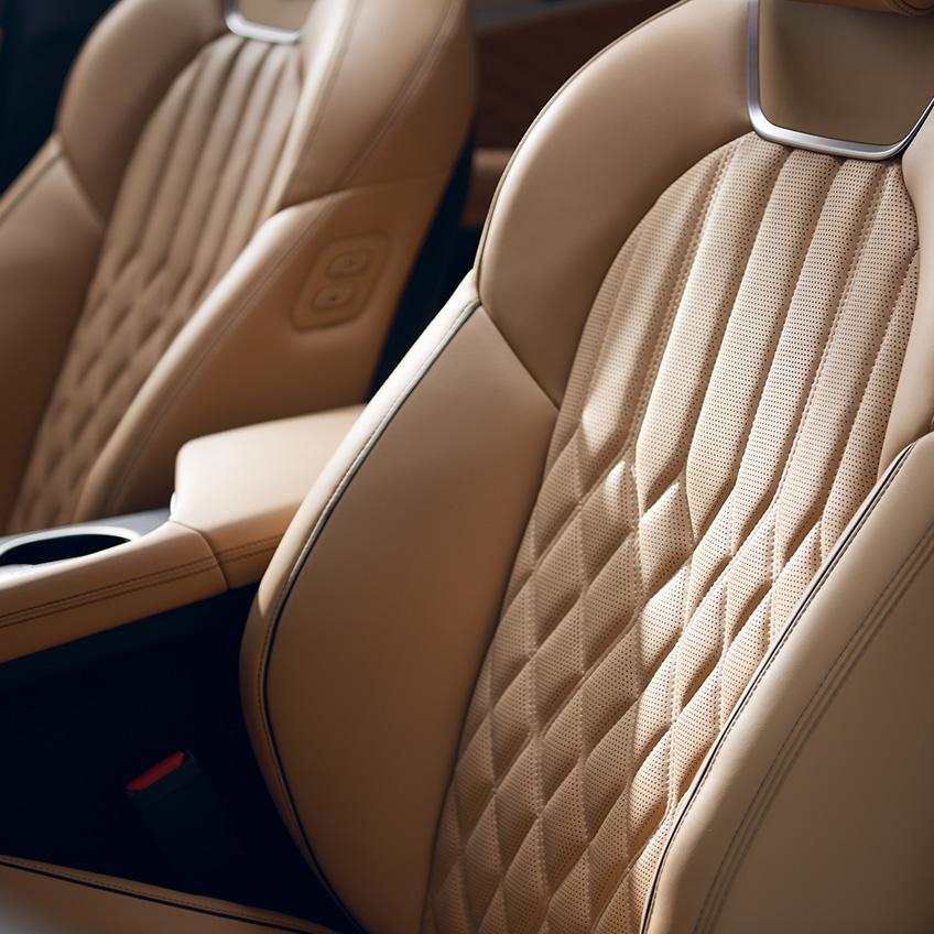 G70 SHOOTING BRAKE interior image