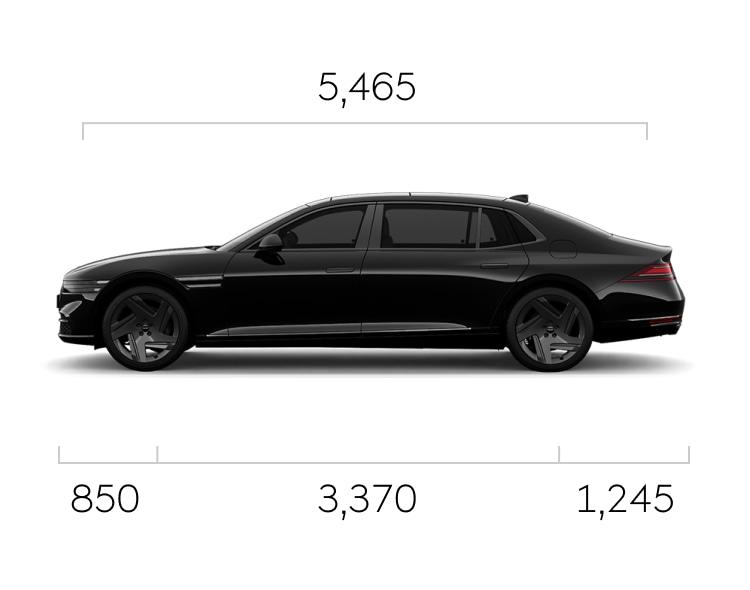 Side view of the G90 Long Wheel Base Black.