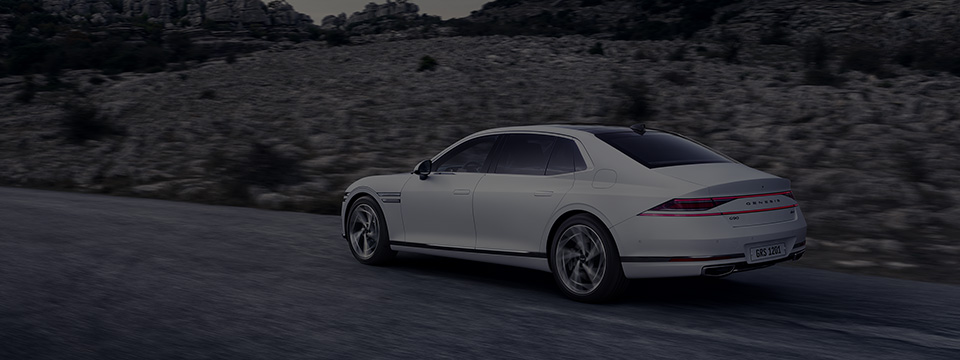 Genesis G90 Vehicle
